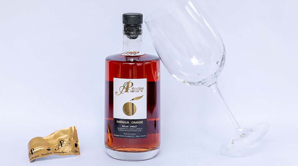 Puteți bea vin dintr-o sticlă cu un plus de mucegai?